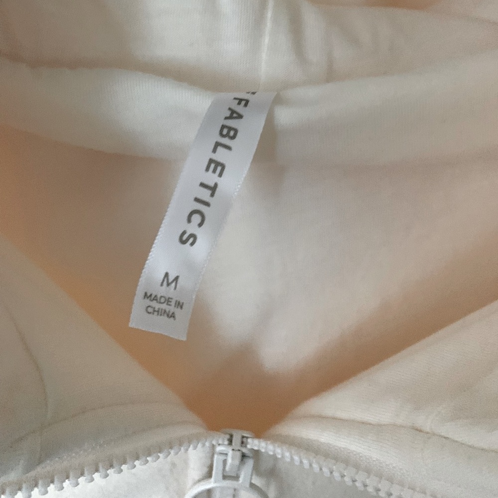 Fabletics - Fleece Pullover - Medium - Never Worn - image 4